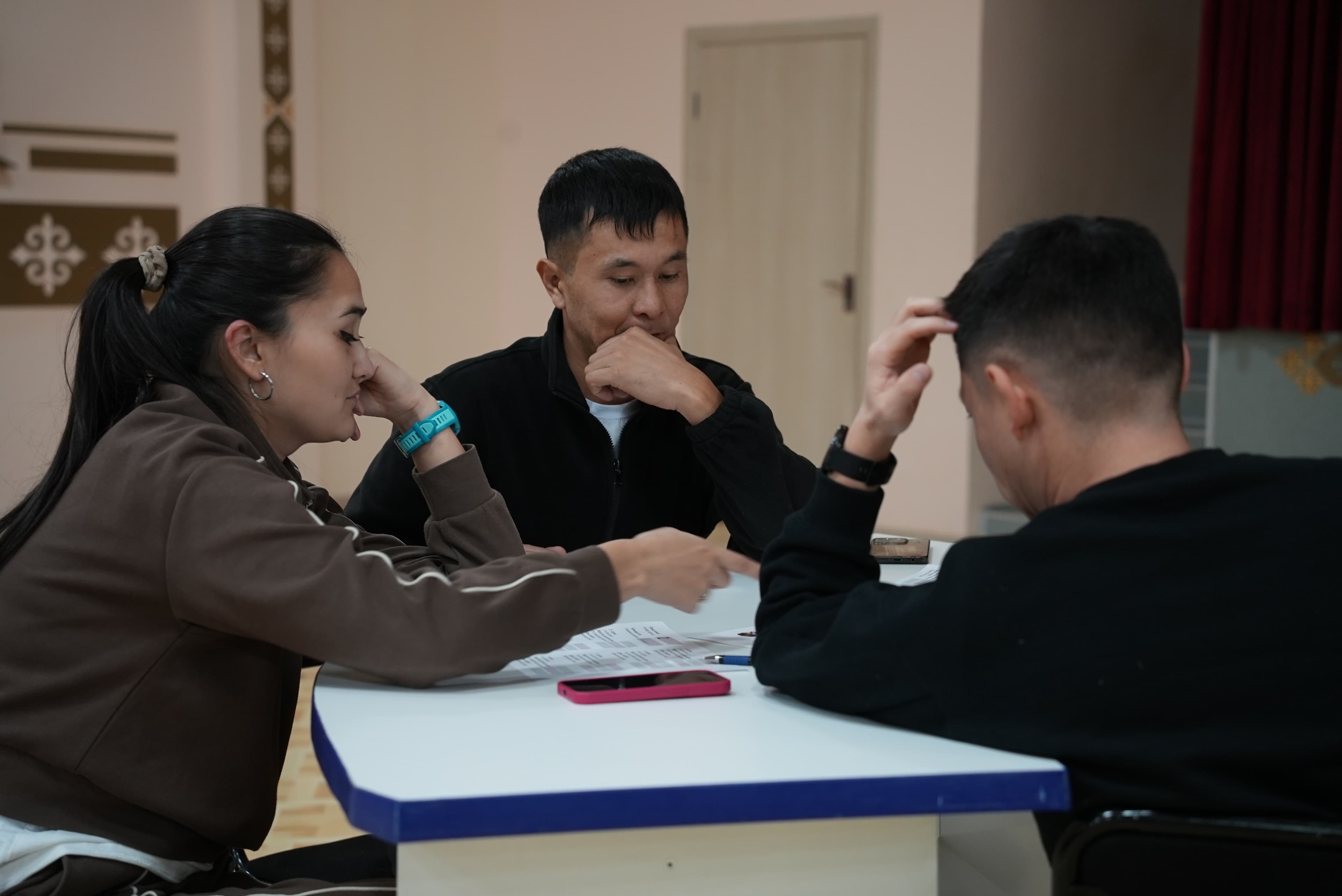 Қарағандыда Әлімхан Ермеков атындағы мектепте ата-аналарға арналған футбол квизі өтті.